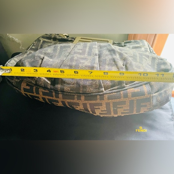 FENDI Zucca MIA Large  Bag. Like new condition.full inclusion . Authentic w/COA - Picture 14 of 16